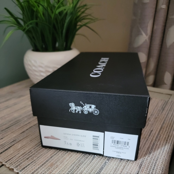 Coach Sienna sherpa slide - Picture 3 of 13